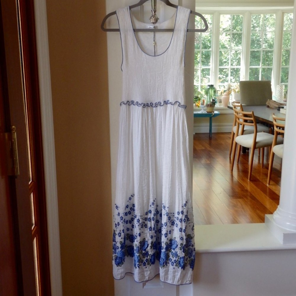 Sophie Max Studio floral smocked dress New size M